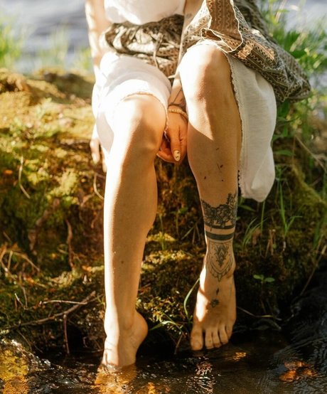 Irina Adelina art star gallery