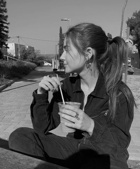 Effy Palarya hd actress galleries