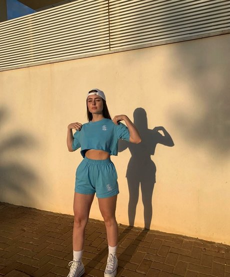 Effy Palarya naked star photos