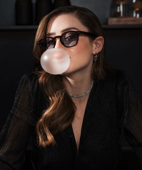 Effy Palarya high quality model pic