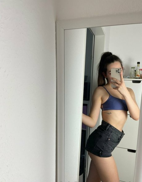 leyla free star sexy image