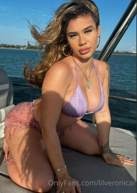 Lilveronicar pornstar nude pic