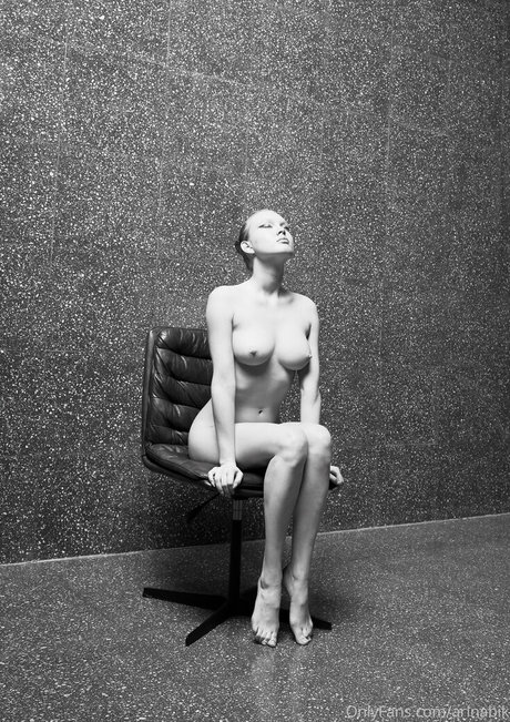 Arina Bik pretty model pictures