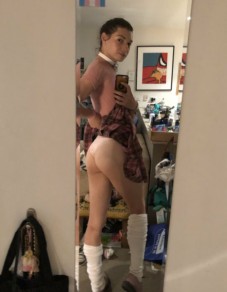 chippiechipsbimbo star xxx galleries