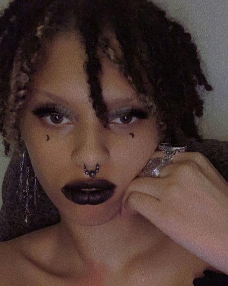 Latyla amp amp Eli pretty actress picture