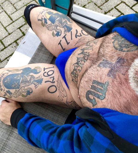 SargentDickson70 star naked photo