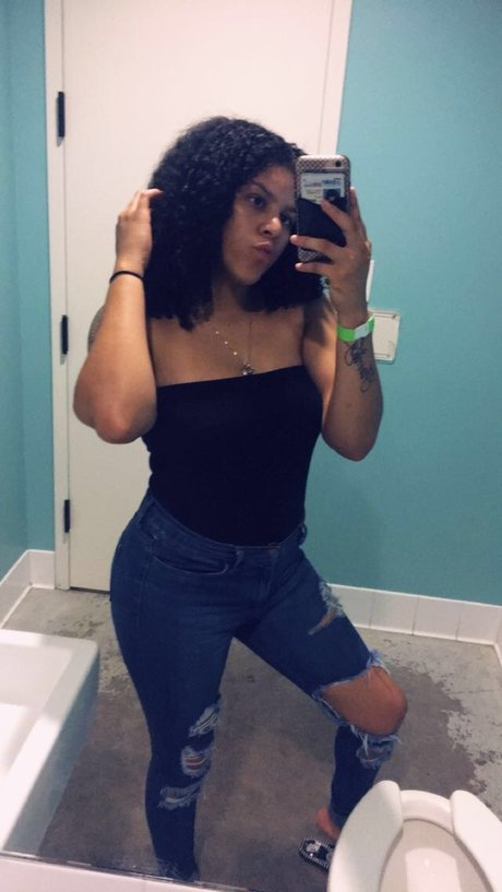 Sarah J star xxx pic