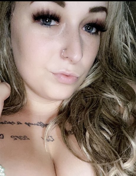 Sarah Thomas pornographic star picture