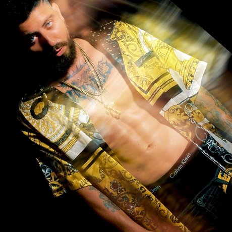 SARGENTO RAP star nudes pictures