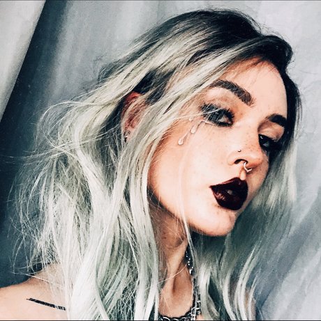 xknifeplay sex actress picture