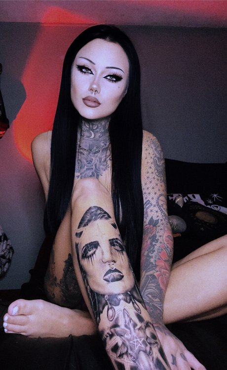 Maddy Mayhem model nudes pic