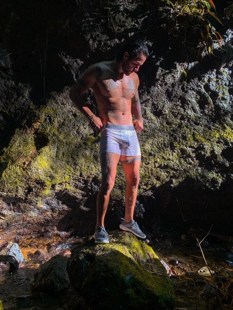 Yorgi Torres pretty star photo