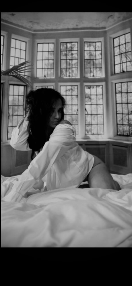 Goddess Allyy_ pornstar erotic pics