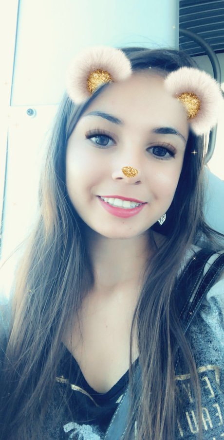 Cassandra Cannaux perfect actress pics