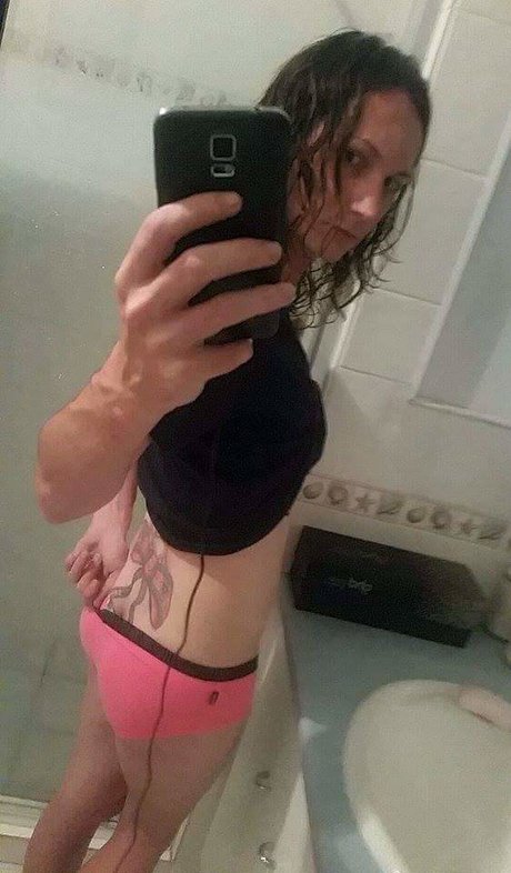 TsBree model nude pictures