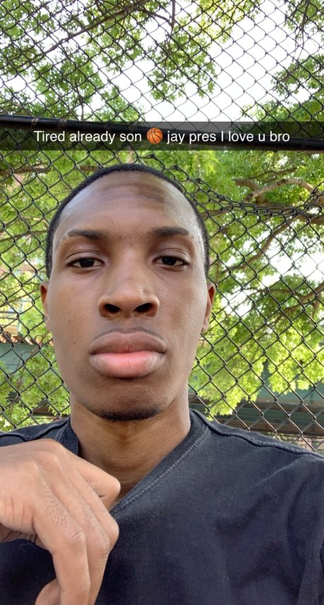 marcusgill model top image