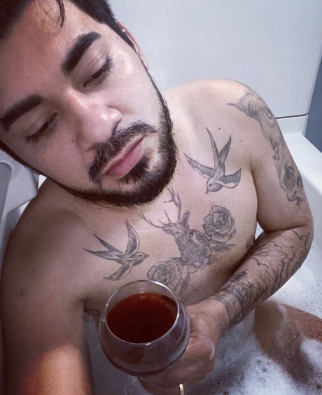 Mmateo Barahona naked star pic