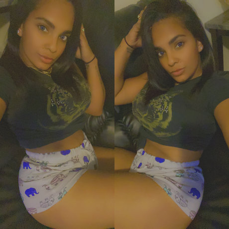 The Queen_ erotic model galleries