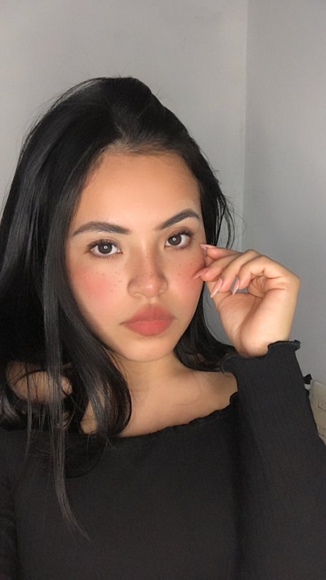 Heidi Gonzalez model sex pic