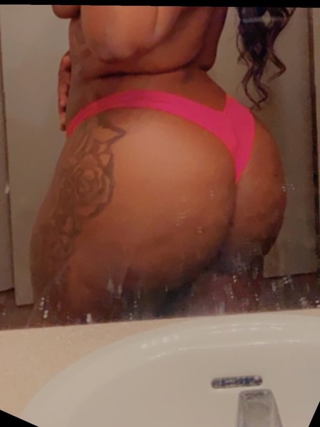 Paris Lee pretty star pictures