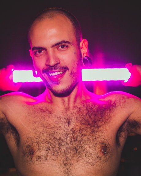 MIKA free pornstar image