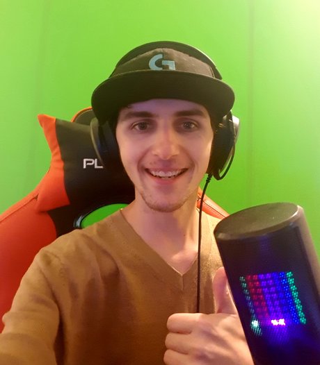 Onlycams model xxx pic