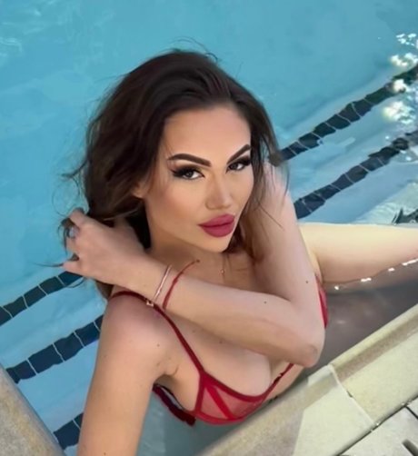 KMT pornstar pretty photo