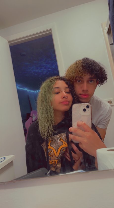 _Xavi and Bri_ top actress photo