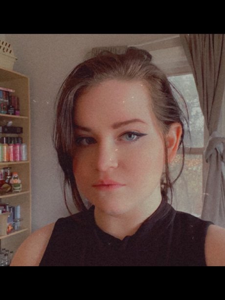 Juni pornstar naked img