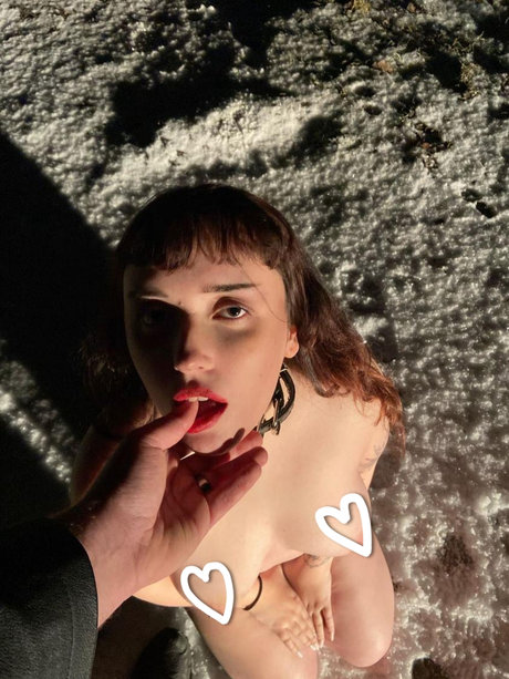 opiumfairyy porn model picture