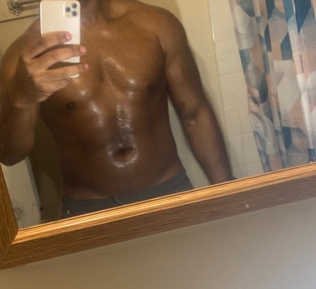 TherealsmoothTy adult star photo