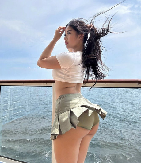 Rachelle Ruth star top pictures