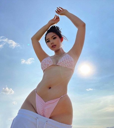 Rachelle Ruth hot model images