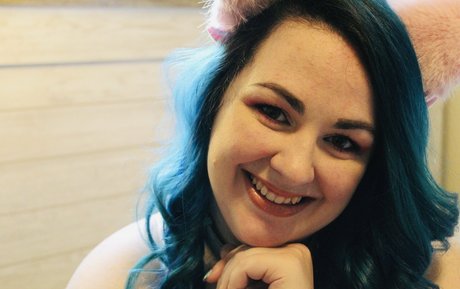 minxymiku porn model photo