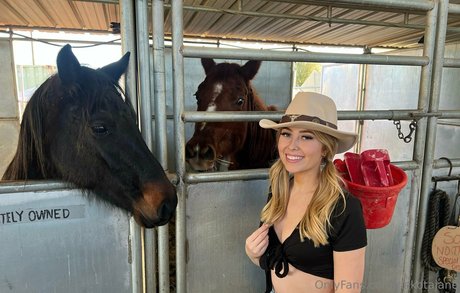 DakotaJane hot star gallery