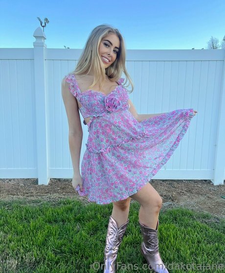 DakotaJane pornstar sex galleries