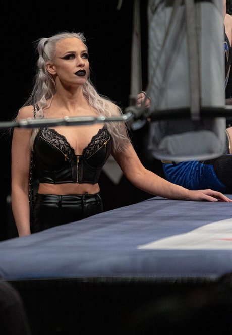 Penelope Ford perfect star image