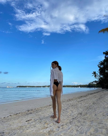 Xenia Tchoumi actress pictures