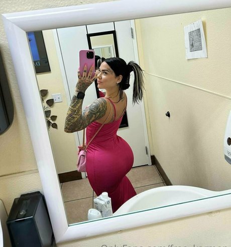 free karmen exclusive star pics