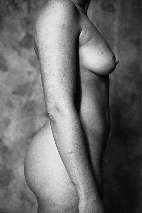 Iskra Lawrence exclusive pornstar pictures