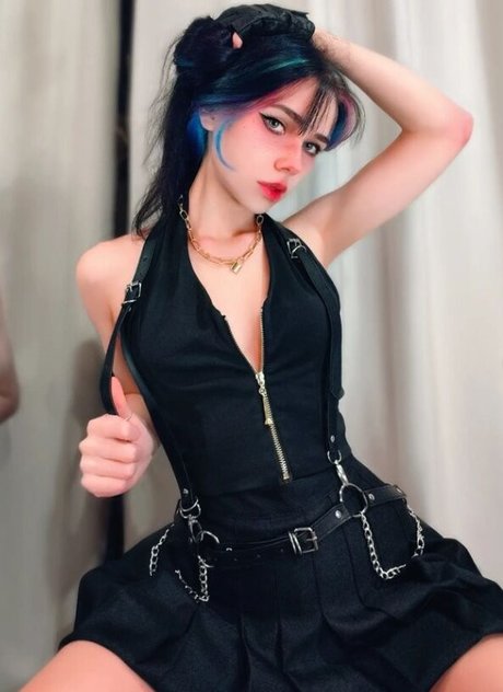 Inna Dakota nude star pic