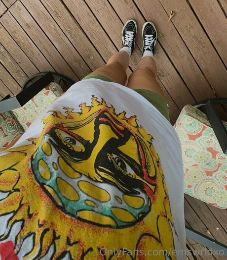 emswrldxo xxx actress photo