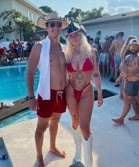 Taylor Hughs model art images