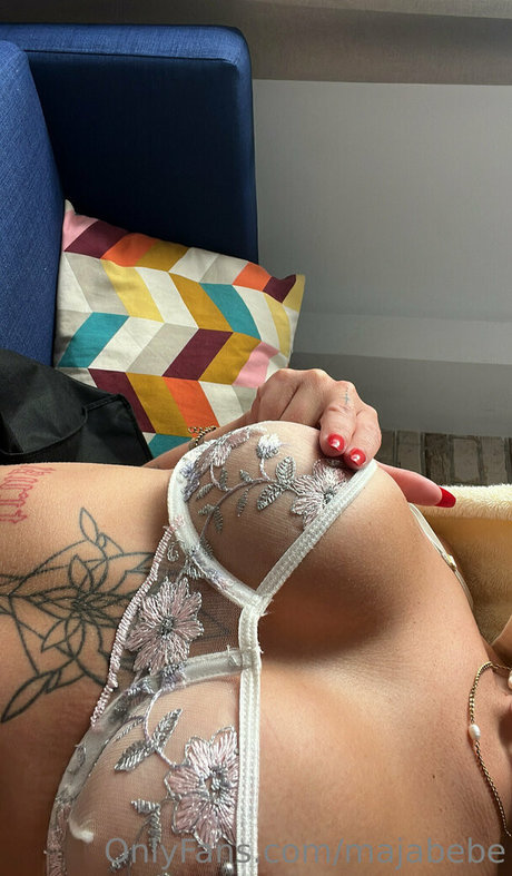 Majabebe nude actress photo