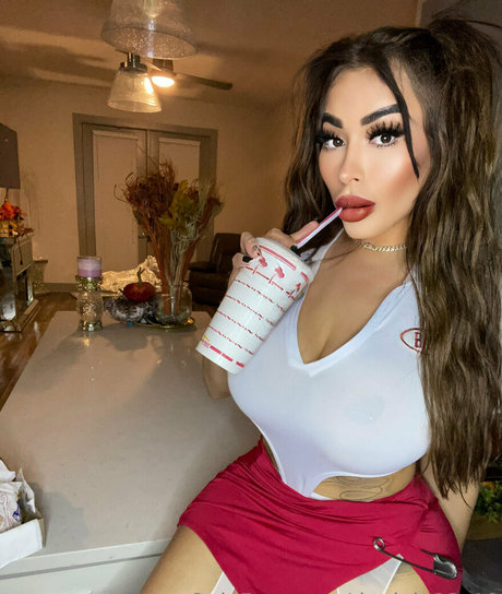 daniela23 19 model pretty pic