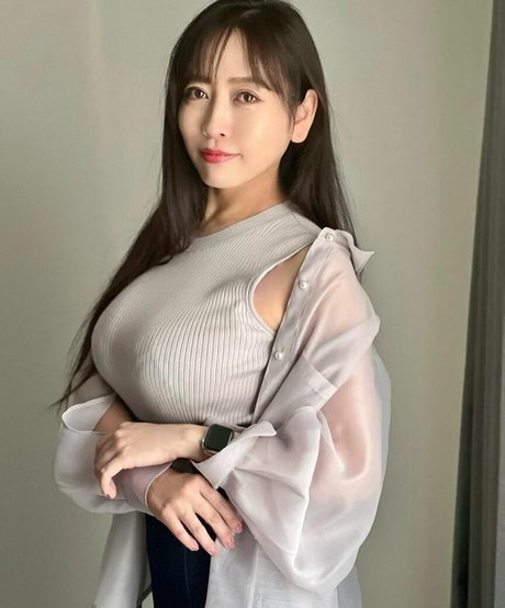 mino 113 erotic model photos