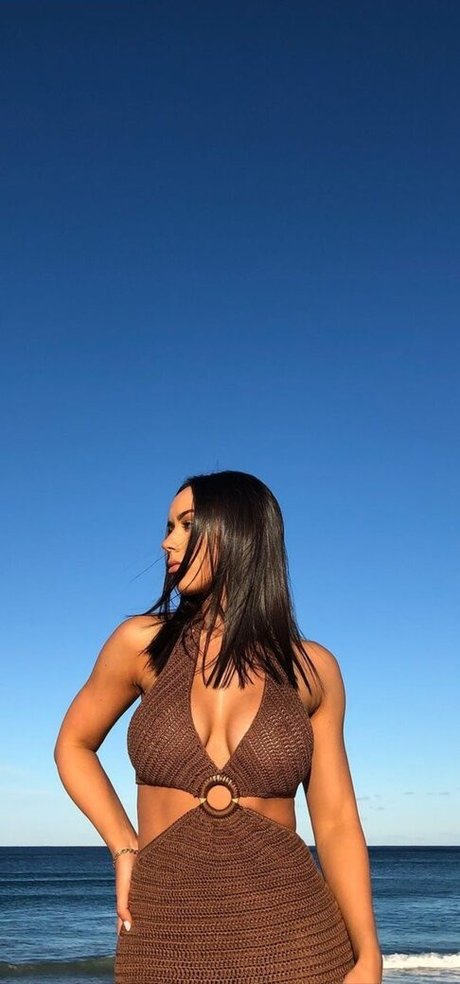 Amy Watchirs star sexy img