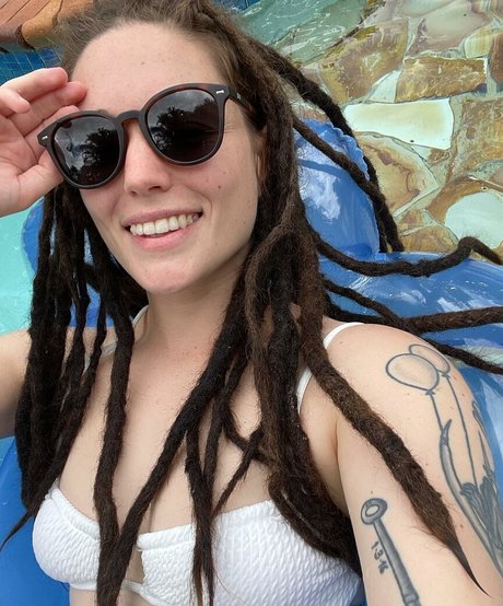 Skye Sharp nudes model images