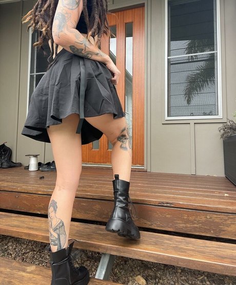 Skye Sharp exclusive actress image