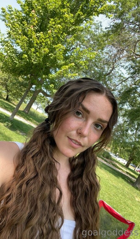 goalgoddess model top pics